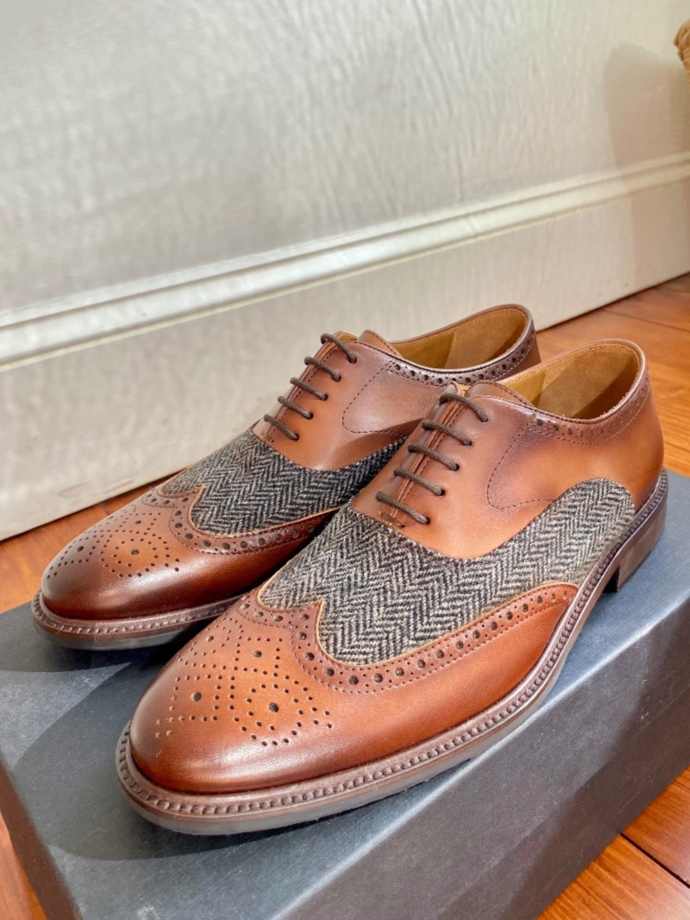 Taft Beck Wingtip Oxfords Grey Tweed Men's 6 NWT